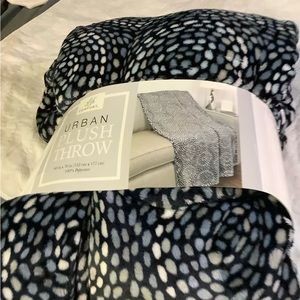 Urban plush throw